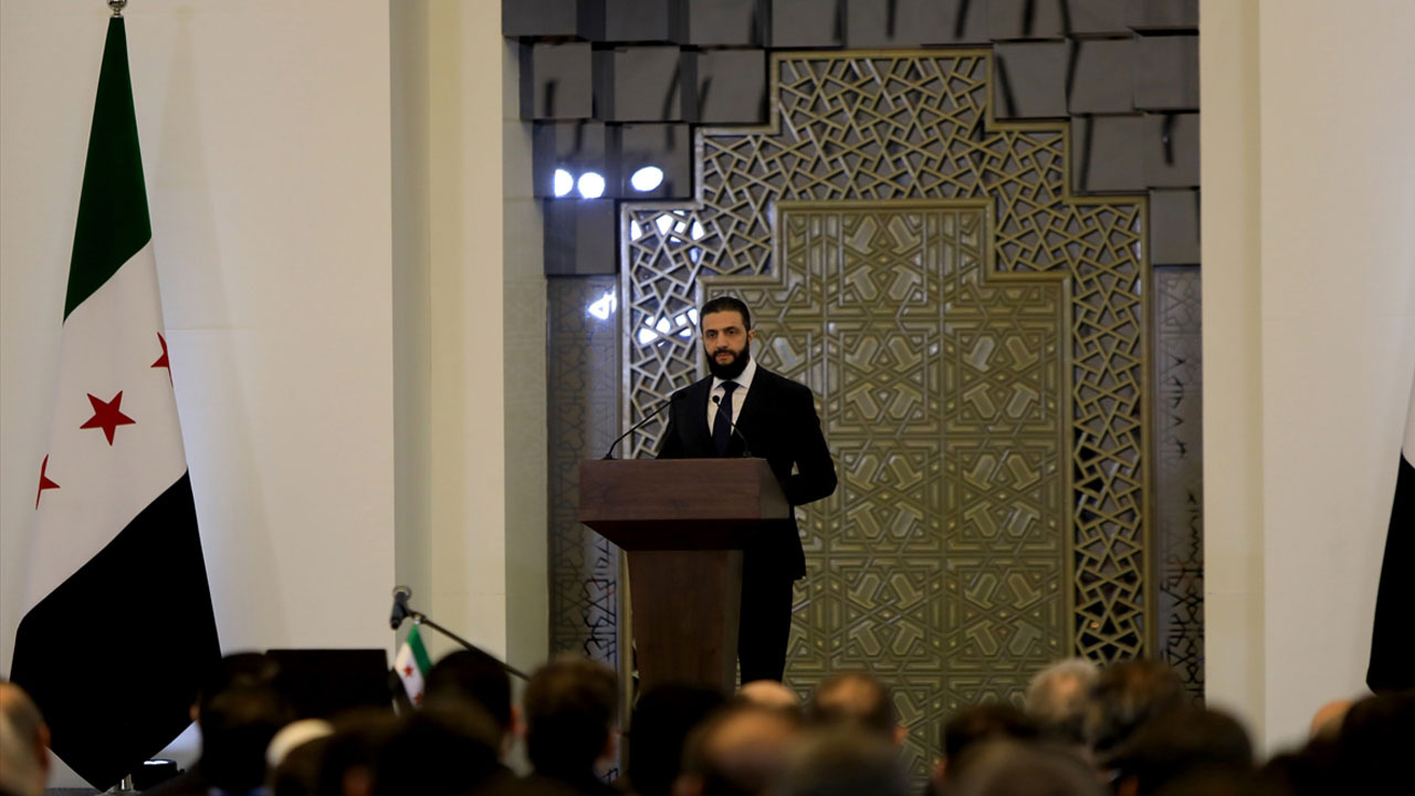 Suriye'de Cumhurbaşkanı Şara'nın ilk kabinesi açıklandı
