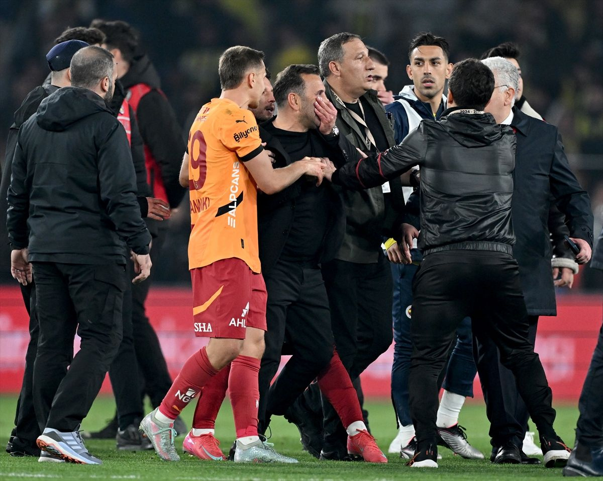 Okan Buruk'un burnunu sıkmıştı! Meğer Mourinho bu yüzden çıldırmış: "Good game"