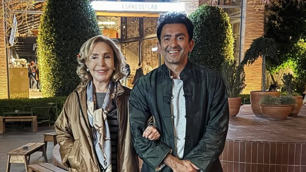 Ali Koç'un annesi Çiğdem Simavi 'boykot' falan dinlemedi, EspressoLab'e ziyarete gitti