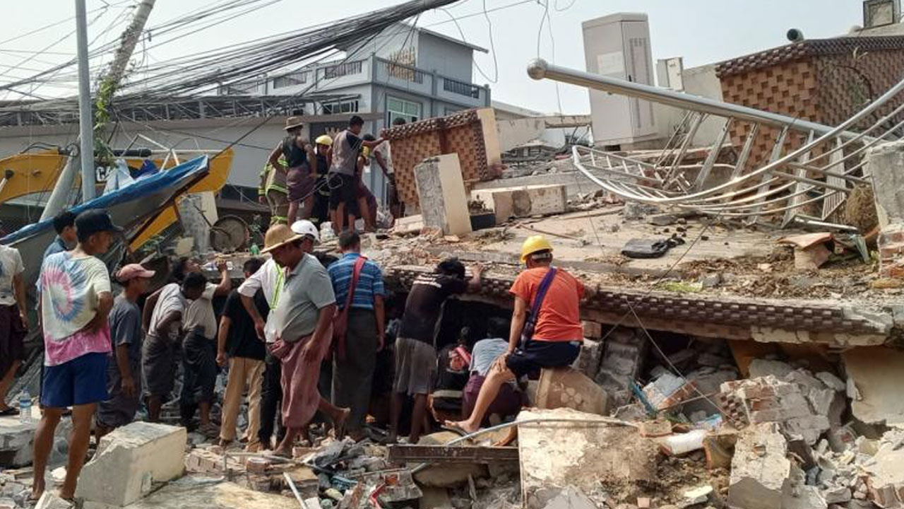 Myanmar'daki depremlerde can kaybı 3 bin 354'e yükseldi