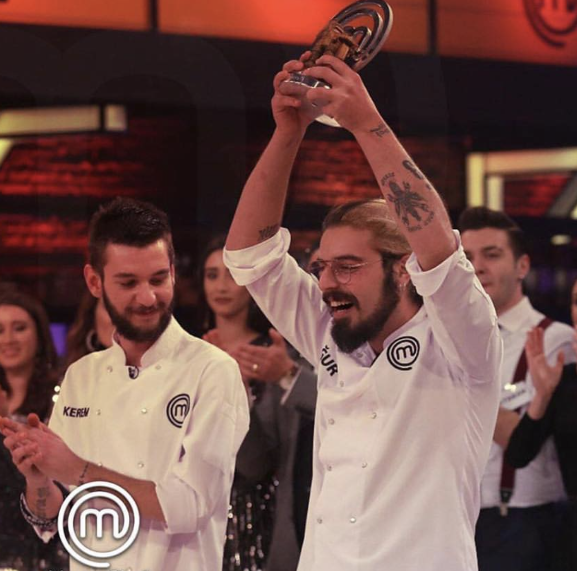 MasterChef şampiyonu Uğur Kardaş baba oldu! Çocuğuna bakın hangi ismi verdi