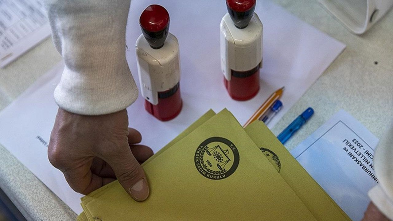 İlk sıra ne Ak Parti'nin ne de CHP'nin! Yapılan son anketin sonucu çok konuşulur