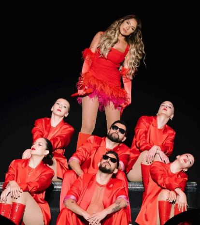Hadise'nin duygusal anları: Sahnede gözyaşlarını tutamadı