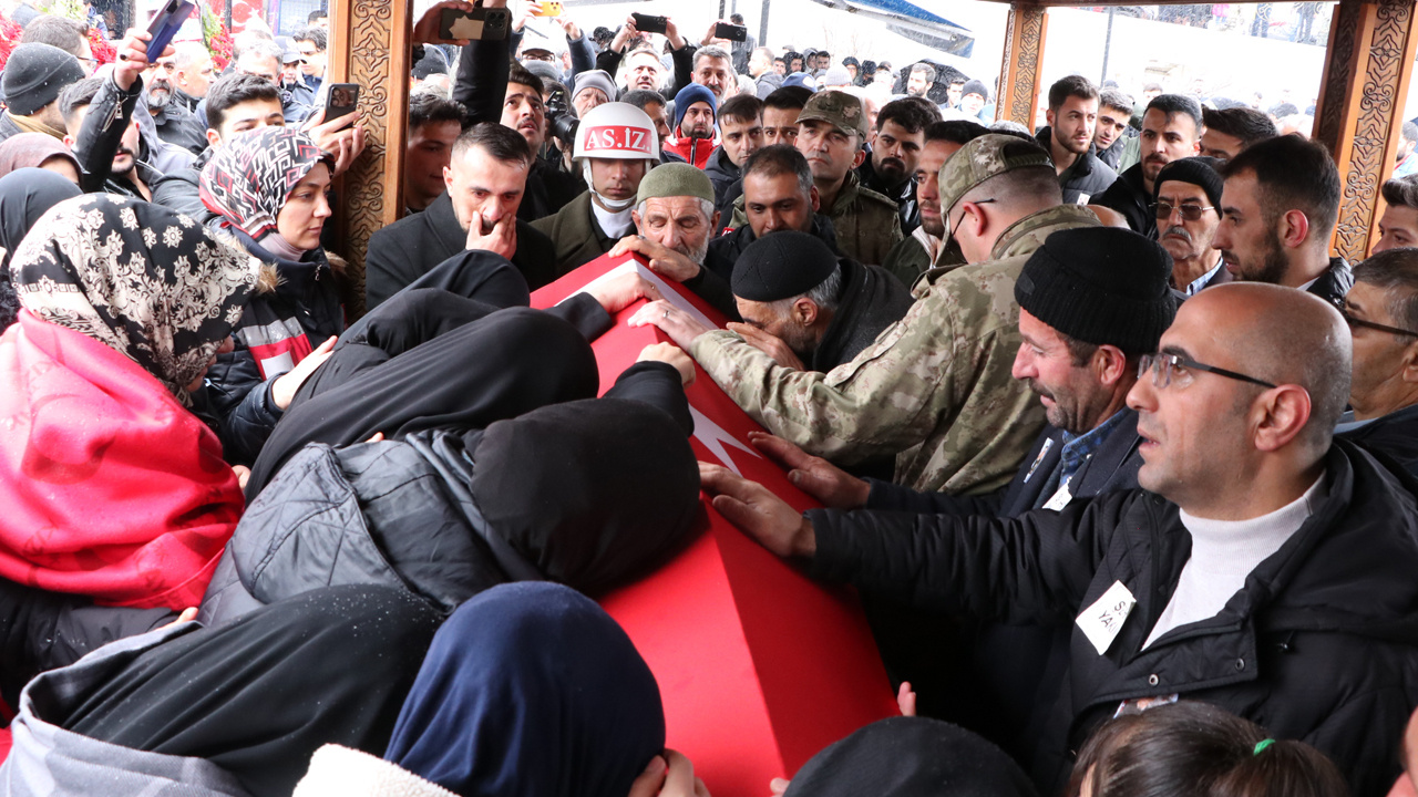 3 yıl sonra bulunmuştu! Şehit Nurettin Tokyürek'in cenazesinde vasiyeti yerine getirildi