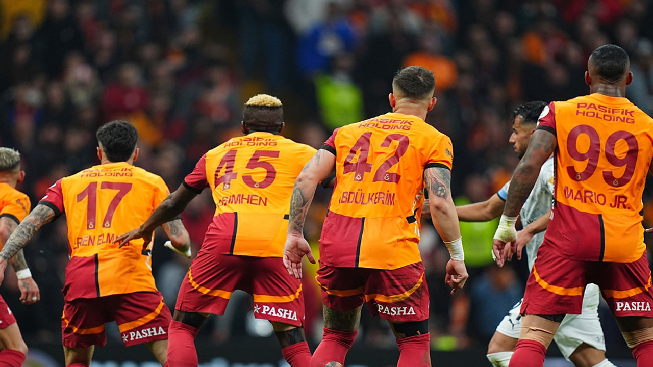 Galatasaray'a Süper Lig şampiyonluğu için 5 galibiyet yetecek
