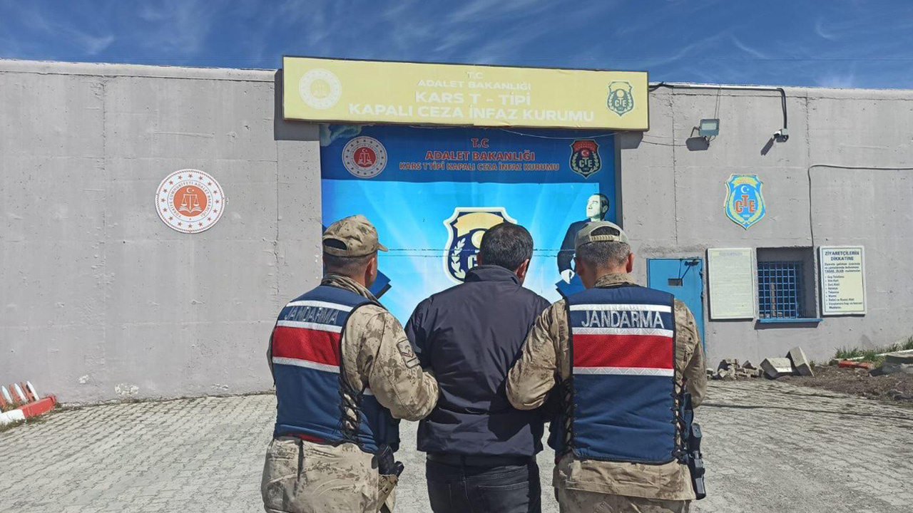 Kars'ta firari FETÖ hükümlüsü yakalandı