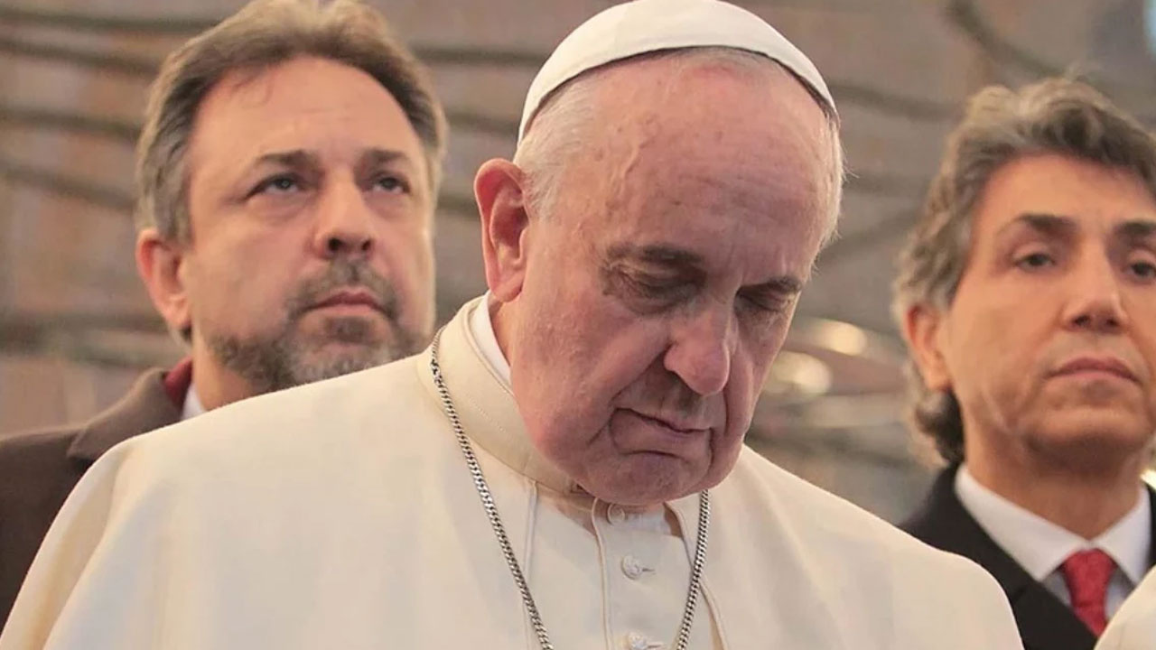Vatikan, Papa Franciscus'un ölüm nedenini ve vasiyetini açıkladı