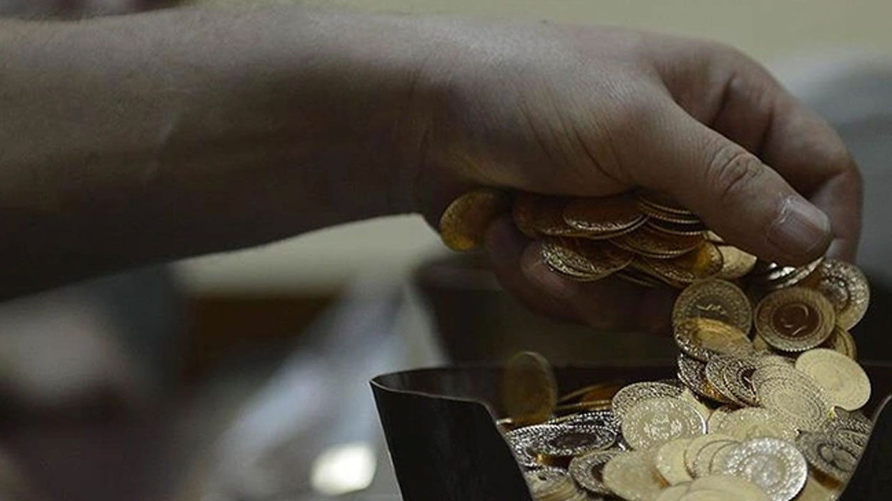 Altın fiyatlarına inanmak çok zor böylesi ilk kez oldu çeyrek 7 bini aştı, ABD'li bankanın dediği erkenden oldu