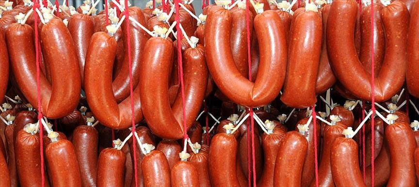 Sucuğa neler katmışlar neler! Bakanlık marketlerde satılan 8 markayı ifşa etti
