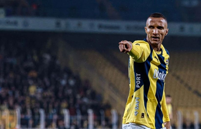 Fenerbahçe'de Mourinho operasyonu: 8 isimle yollar ayrılıyor