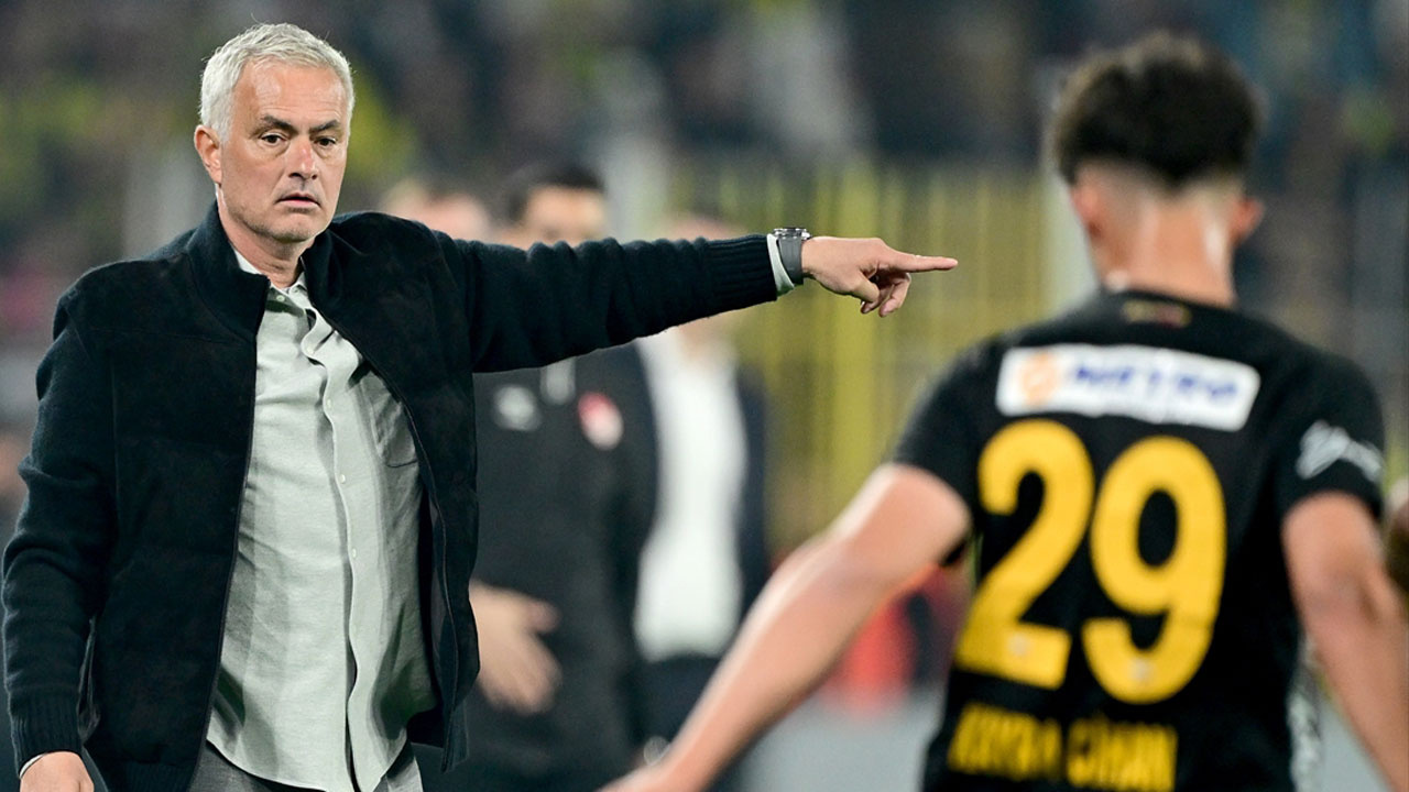 Fenerbahçe’de yıldız isimler topun ağzında!  22 milyon Euro'luk maaş yükü...