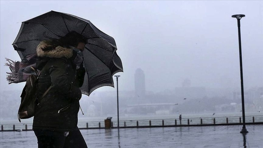 Meteoroloji alarmı önemli yağmur ve fırtına birlikte geliyor! İstanbul dahil 13 şehir