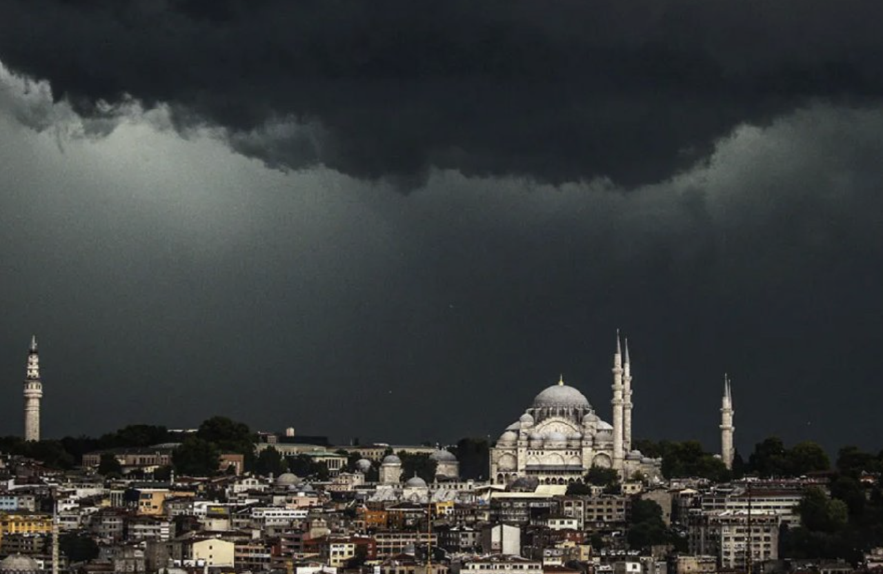Dışarı çıkmadan bir kez daha düşünün! 28 ile sarı kodlu uyarı