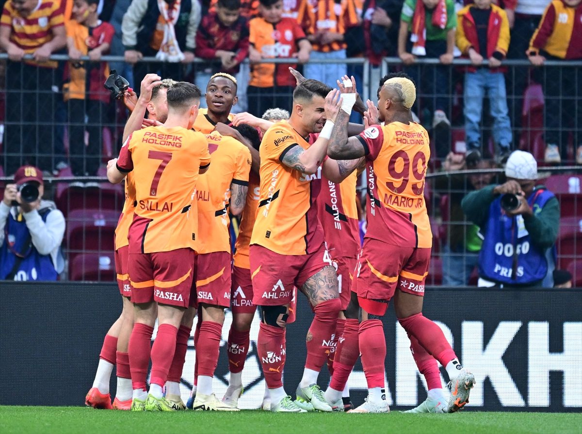 En çok o takım şampiyon olacak! Yapay zeka gelecek 10 yılın şampiyonlarını söyledi