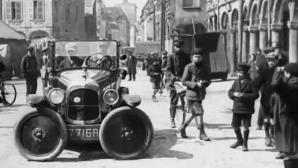 1927 yılında araçlar bakın nasıl park edilirdi - Resim: 0