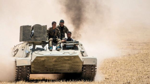 ABD, Haseke'de YPG'ye 50 ton silah indirdi! - Resim: 1