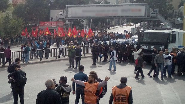 Ankara'da terör saldırısı için yapılan anmaya müdahale! - Resim: 3