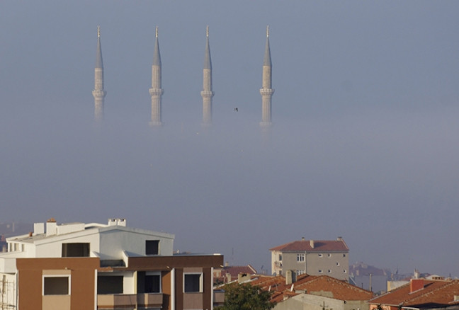 Edirne'ye sis çöktü Selimiye'nin manzarası büyüledi! - Resim: 0