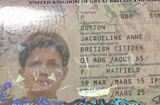 Uçağını kaçırdı! Havalimanında kendini astı - Resim: 0