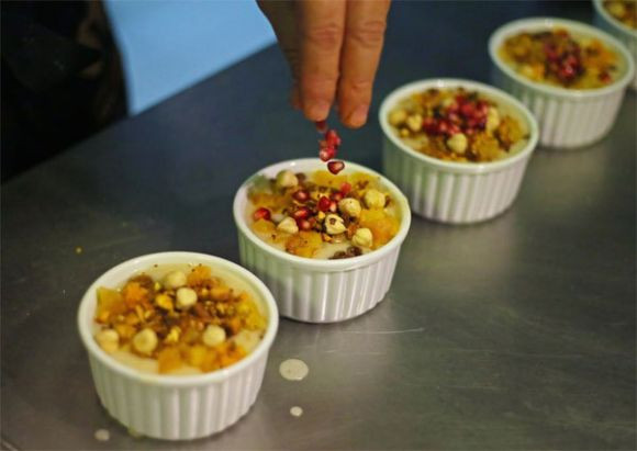 aşure nasıl pişirilir aşure malzemleri ve en kolay aşure tarifi