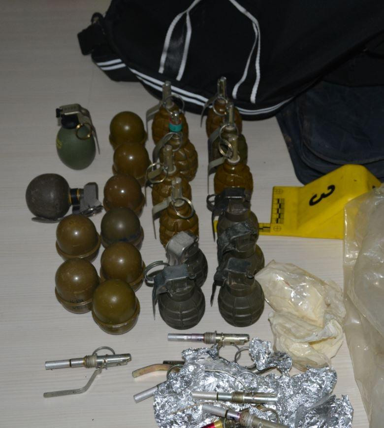 Katliam faillerinin deposundan çıkanlar şoke etti! - Resim: 2