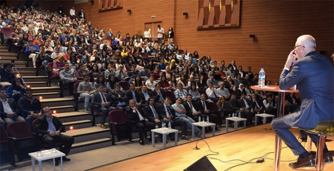 Ertuğrul Özkök üniversitede şoka uğradı - Resim: 1