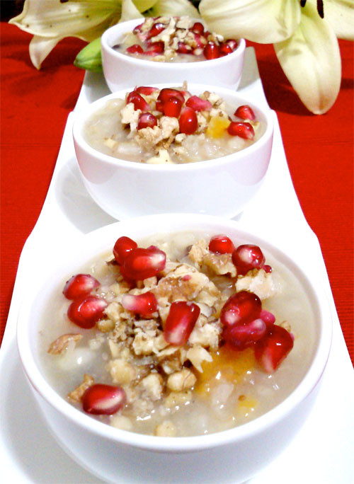 aşure tarifi malzemeler neler içine ne konur