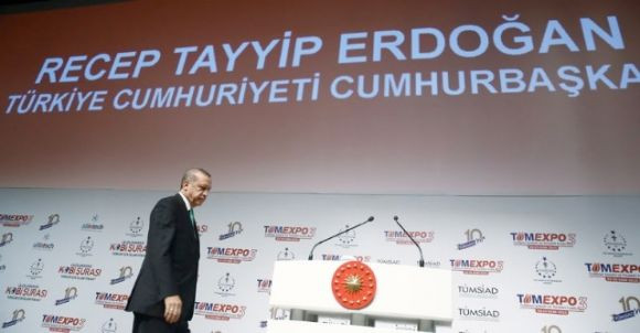 Erdoğan'ı sahneden apar topar indiren telefon! - Resim: 0