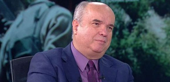 Habertürk gazetesi yazarı Fehmi Koru